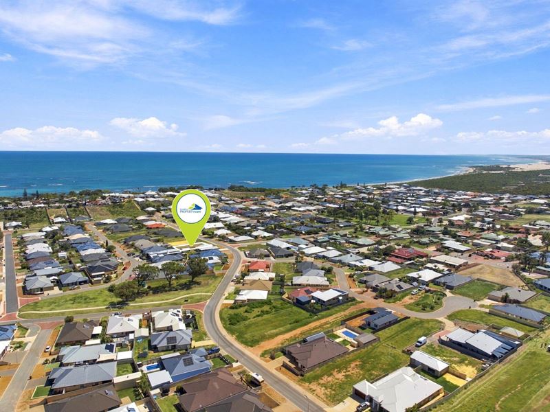 20 Reef Boulevard, Drummond Cove WA 6532