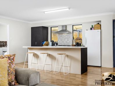 22 Topsail Street, Drummond Cove WA 6532