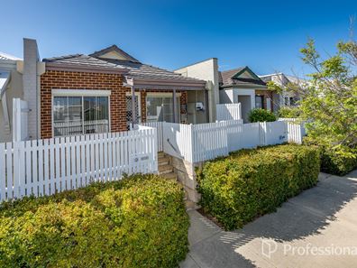 12A Klondike Approach, Butler WA 6036
