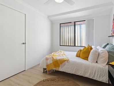 Room/6  113 Fruit Tree Crescent, Forrestfield WA 6058