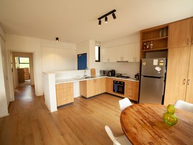 4/15 Cummins Street, Willagee WA 6156