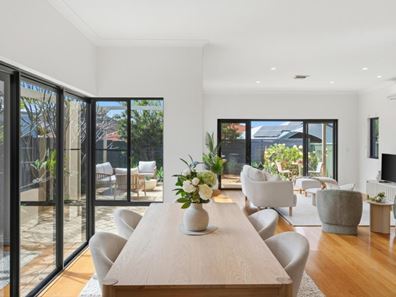 24 Metz Way, Wembley Downs WA 6019