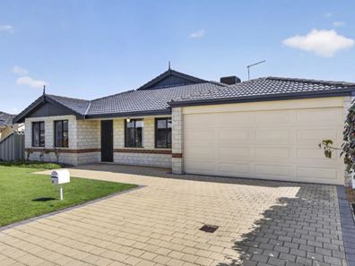 18 Kinsale Bend, Port Kennedy WA 6172