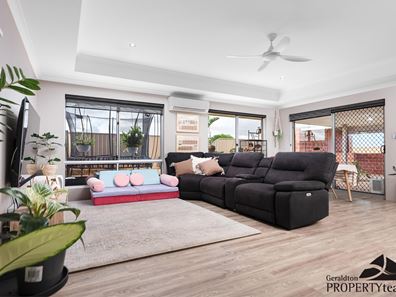 26 Rosapark Boulevard, Webberton WA 6530