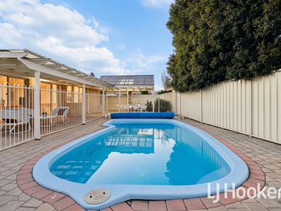 14 Fairpark Retreat, Landsdale WA 6065