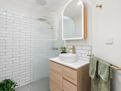 8/9 Merope Close, Rockingham WA 6168