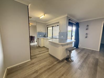 121 Vellgrove Avenue, Parkwood WA 6147
