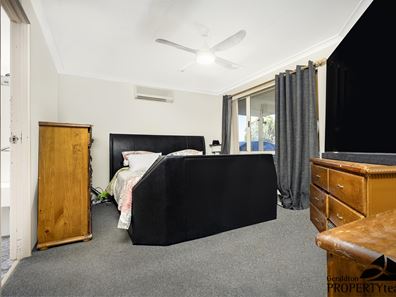 3 Weeloo Road, Waggrakine WA 6530