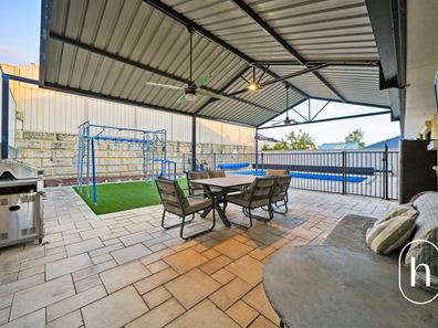 8 Cavan Way, Darch WA 6065