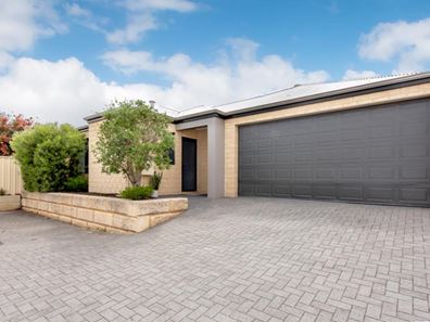 2/31 Almurta Way, Nollamara WA 6061