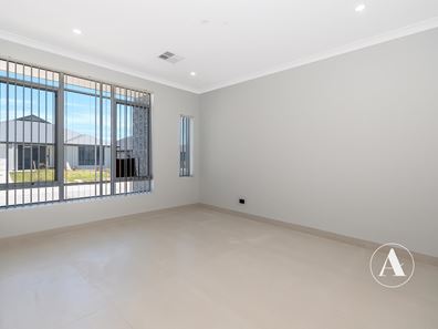 8 Malurus  Way, Wellard WA 6170