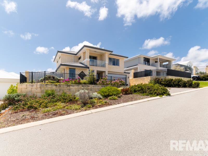 10 Crowsnest Way, Jindalee WA 6036