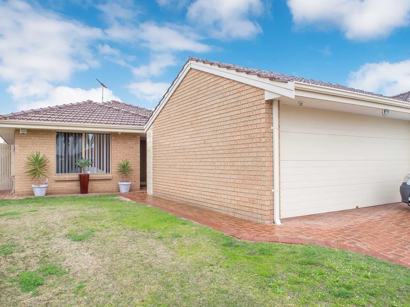 9b Ormond Court, Woodvale WA 6026