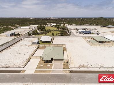 30 HAMELIN AVENUE, Lancelin WA 6044