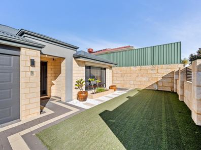 3 Nymans Close, Landsdale WA 6065