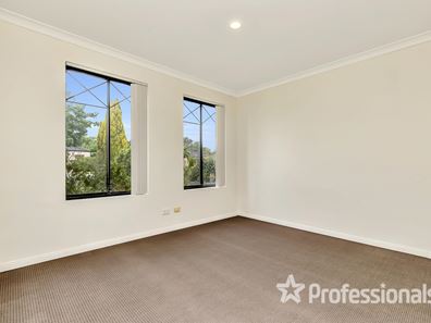 10 Portofino Turn, Ellenbrook WA 6069