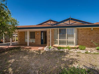 22 Whithorn Circle, Kinross WA 6028