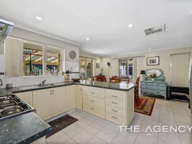 4 Parkway, Warwick WA 6024