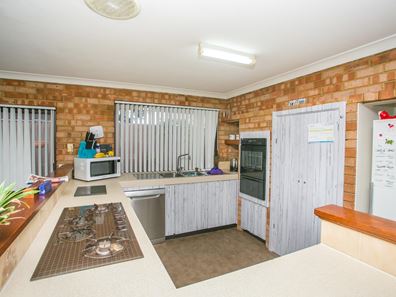 62 Huntingdale Road, Huntingdale WA 6110