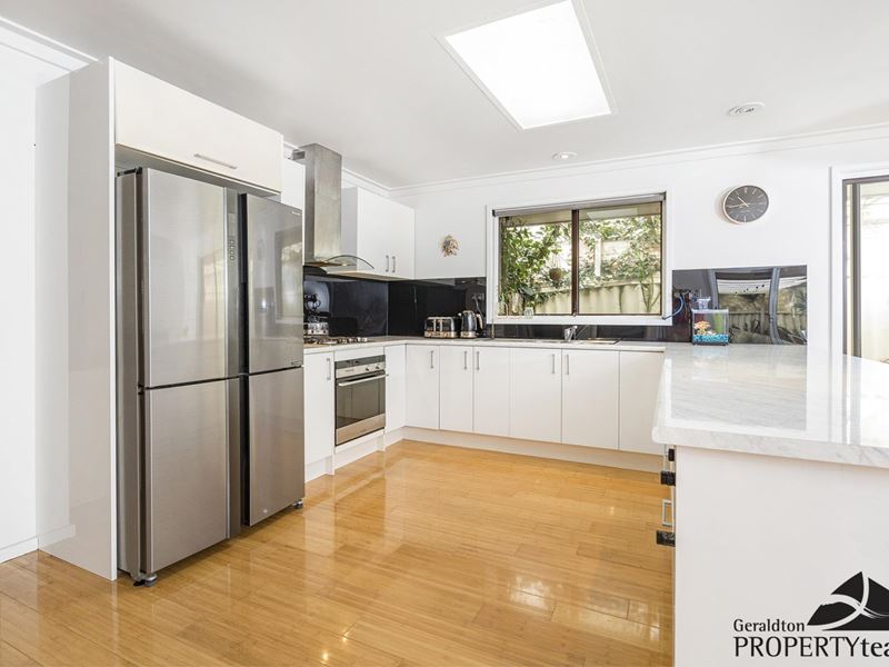 32 Catherine Street, Bluff Point