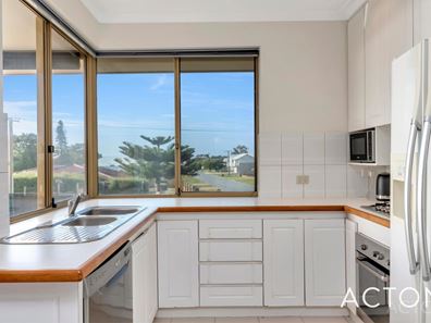 1/5 Adonis Road, Silver Sands WA 6210