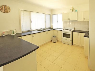 4 Cormorant Court, Jurien Bay WA 6516