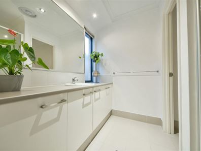 13 Finsbury Road, Baldivis WA 6171