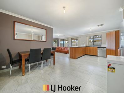 14 Brookeby Heights, Leda WA 6170