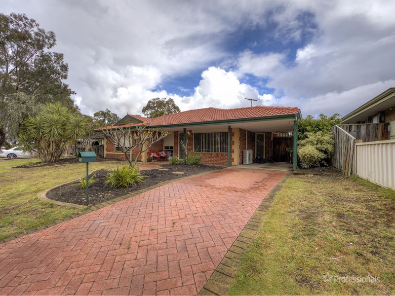 111 Cockman Cross, Stratton