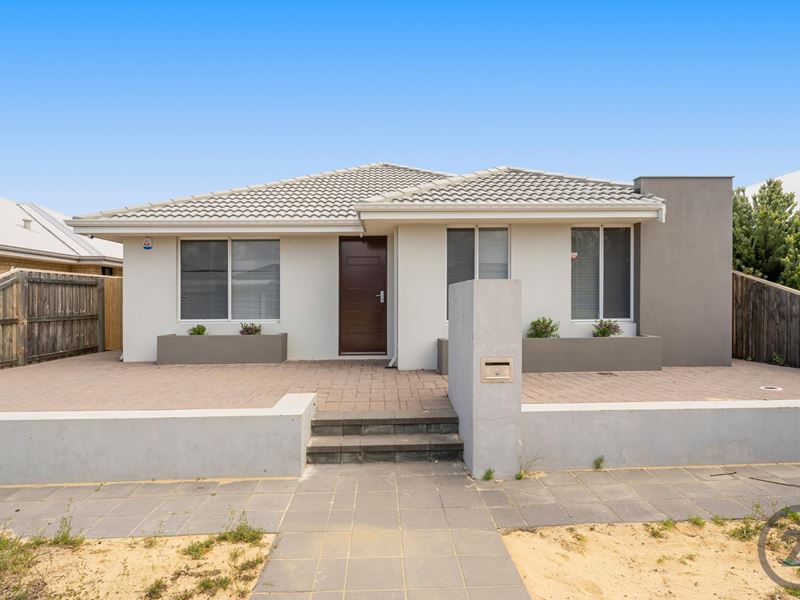 316 Peelwood Parade, Halls Head