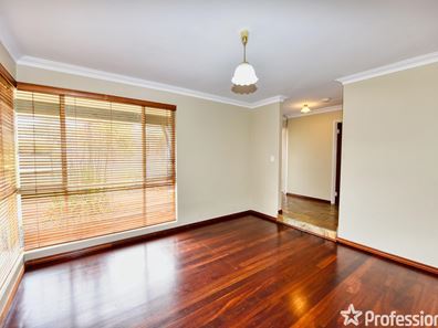 20 Regehr Street, Warnbro WA 6169