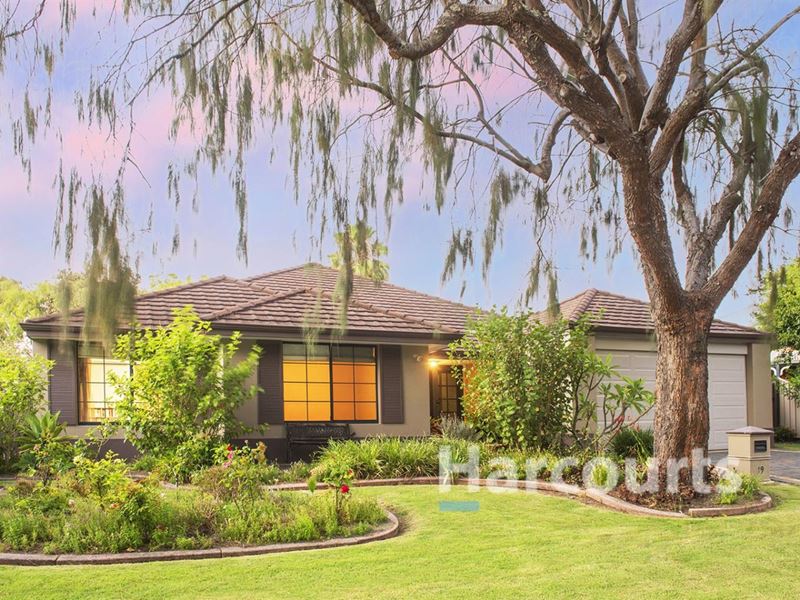 19 Lorikeet Loop, Broadwater