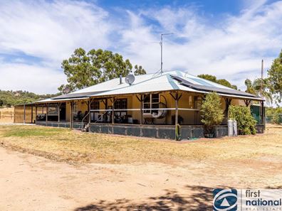 8 Leeder Road, Mokine WA 6401