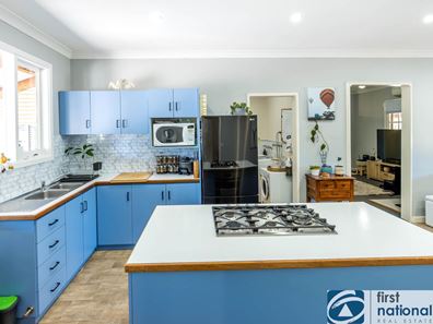 8 Leeder Road, Mokine WA 6401