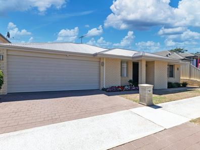 36 Kembla Circle, Madeley WA 6065