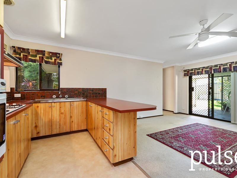 22 Burnham Way, Shelley WA 6148