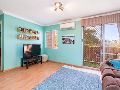 9/2 Coral Street, Scarborough WA 6019