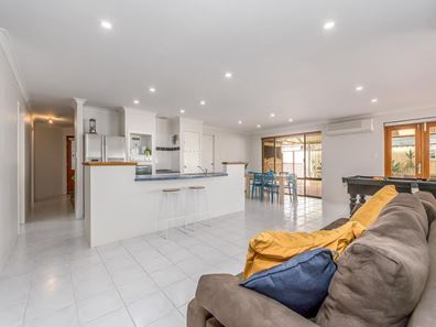 7 Glucina Road, Southern River WA 6110