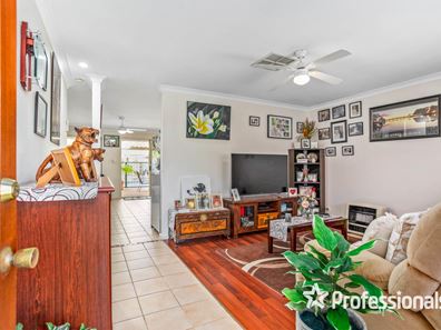 41 Lyrebird Loop, Seville Grove WA 6112