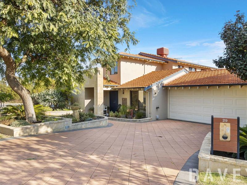 29 Emerald Way, Carine