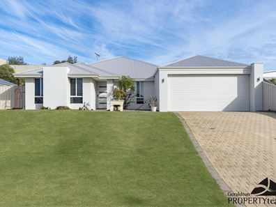 40 Stillwater Avenue, Drummond Cove WA 6532