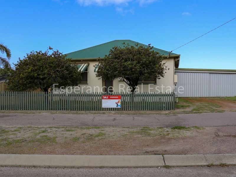 4 Pink Lake Road, Esperance