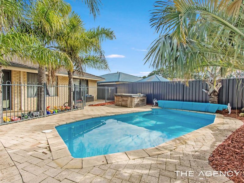 11 Wacona Way, Secret Harbour