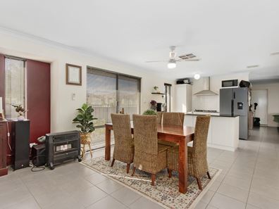 6 Parakeet Bend, Baldivis WA 6171