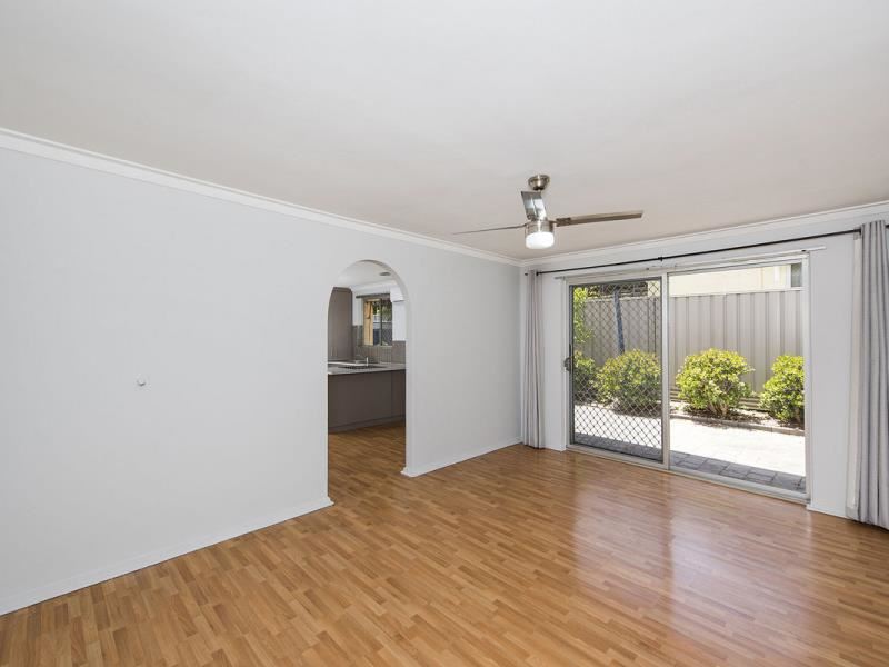 2/189 North Beach Drive, Tuart Hill