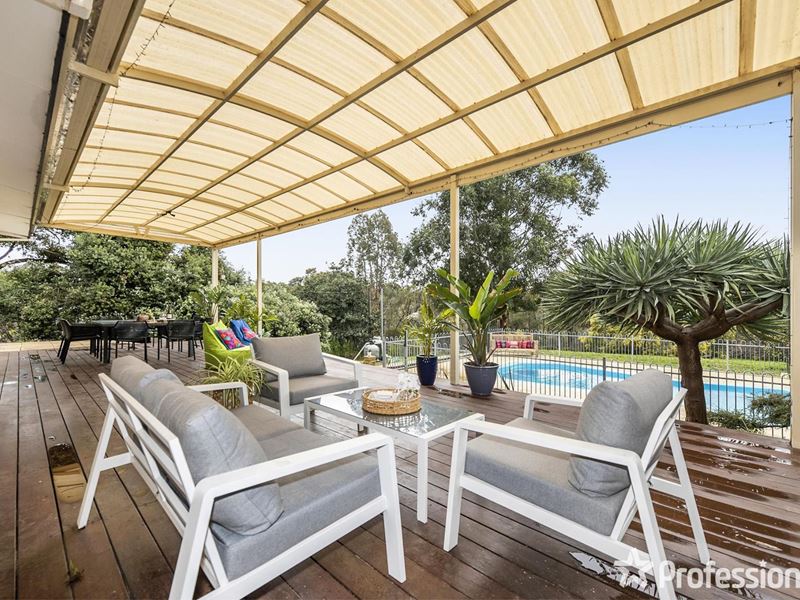 2 Craigie Place, Mundaring