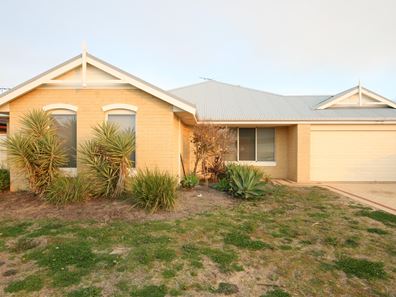 60 Pimento Circle, Port Kennedy WA 6172
