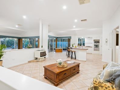 185 Cook Avenue, Hillarys WA 6025