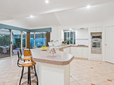 185 Cook Avenue, Hillarys WA 6025