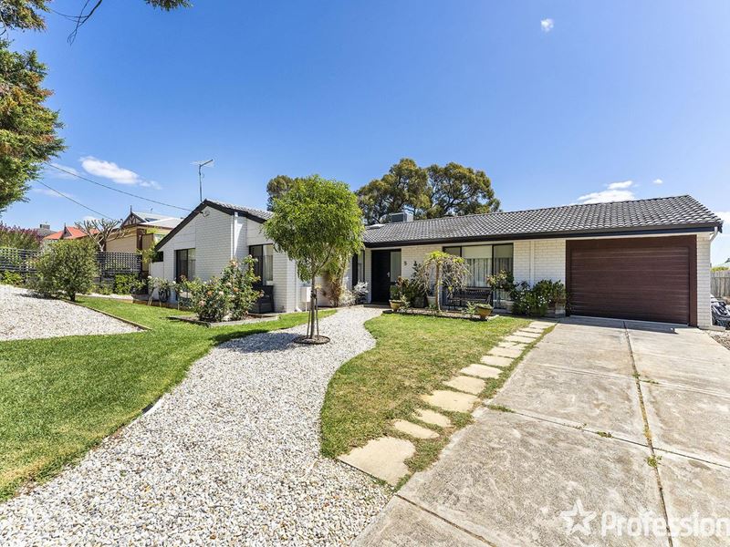 5 Stevenson Place, Byford WA 6122